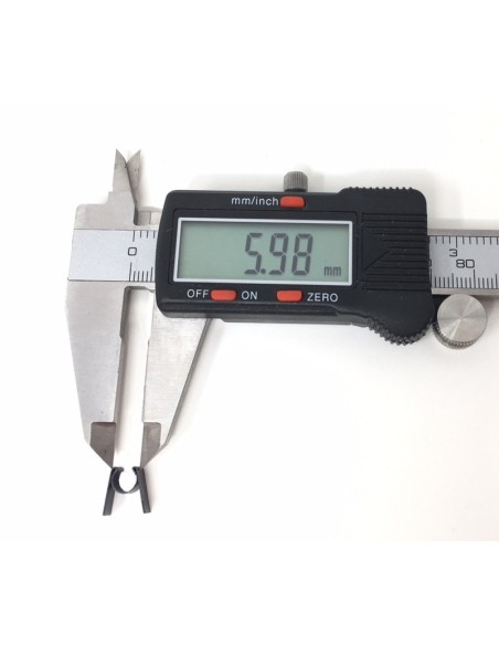 Clip para sujetar cable acelerador palancas metálicas