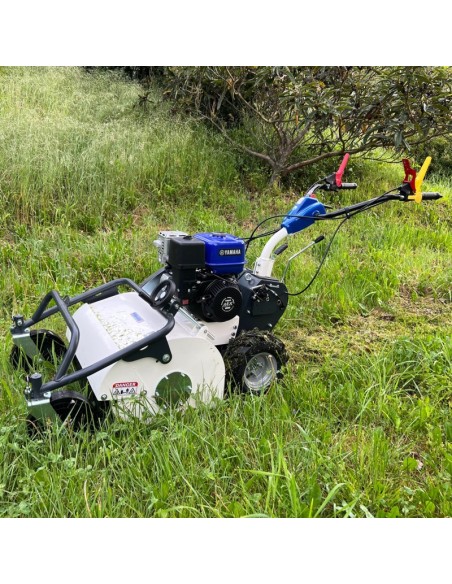 Yamaha YDM 661 - Desbrozadora de Martillos