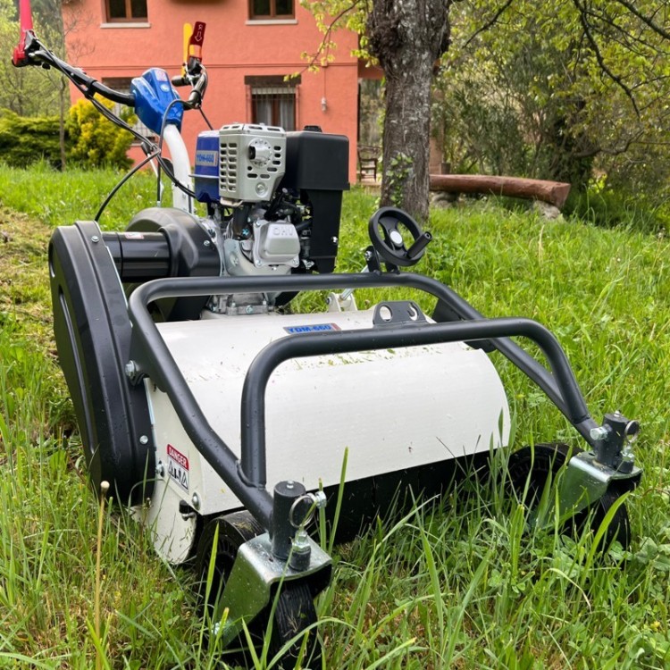 Yamaha YDM 661 - Desbrozadora de Martillos