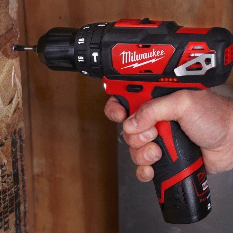 Taladro Percutor Milwaukee M12™ BPD