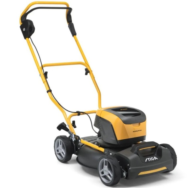 Cortacésped de batería Stiga Multiclip 547 AE Kit